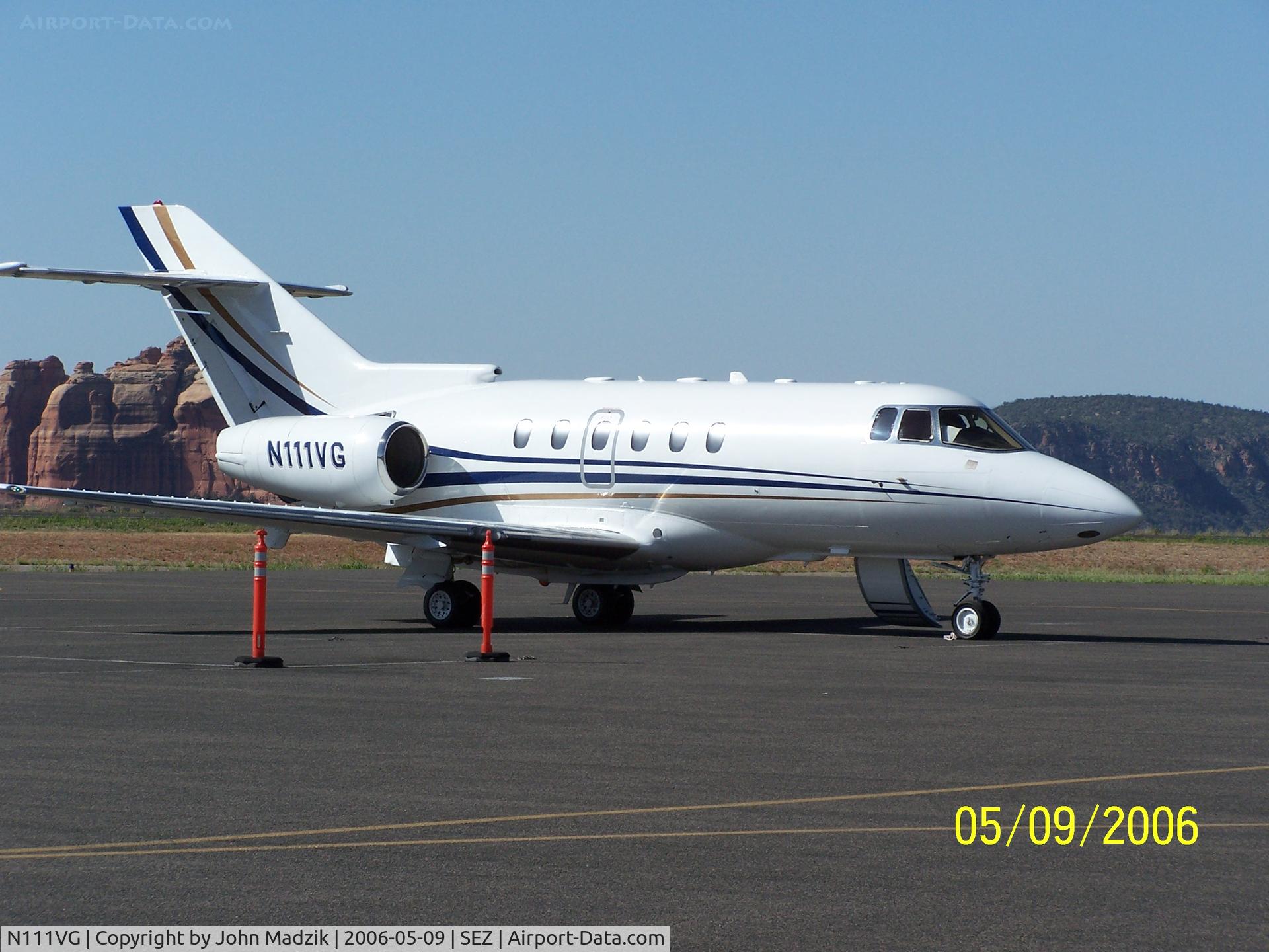 N111VG, 1999 Raytheon Hawker 800XP C/N 258403, Sedona Airport