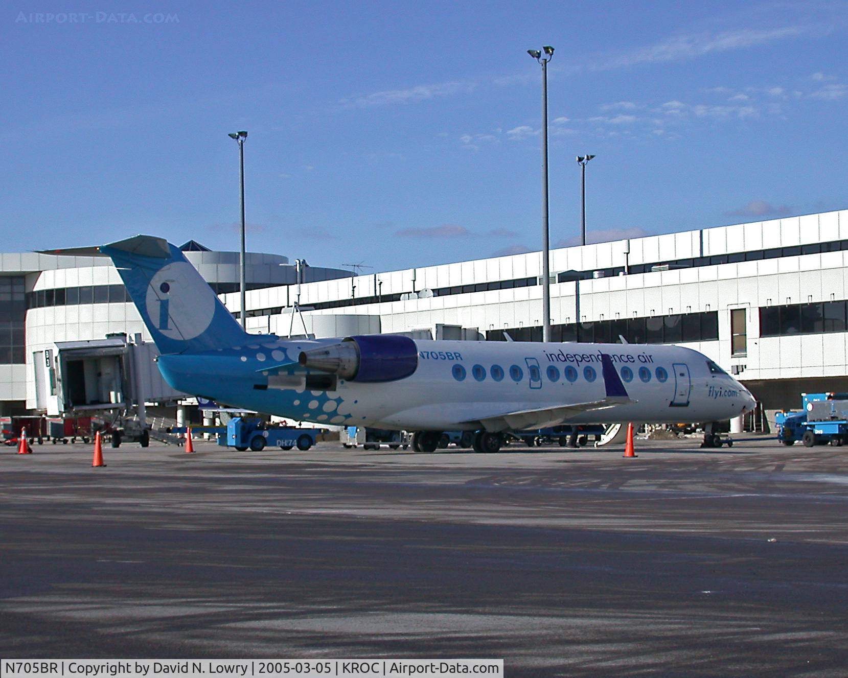 N705BR, 2001 Canadair CL-600-2B19 Regional Jet CRJ-200ER C/N 7470, N705BR at KROC.