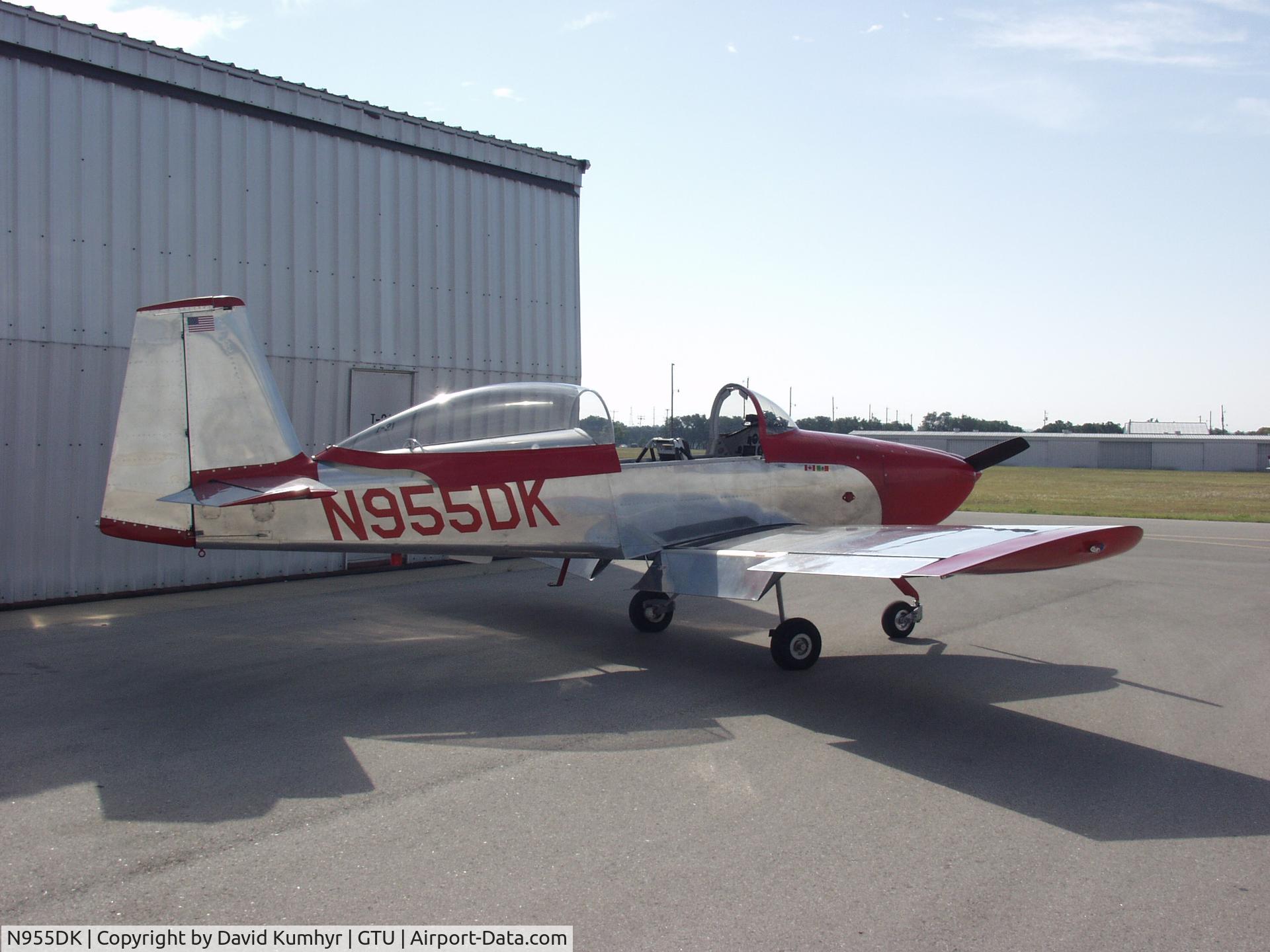 N955DK, 2004 Vans RV-8A C/N 81538, At the hanger