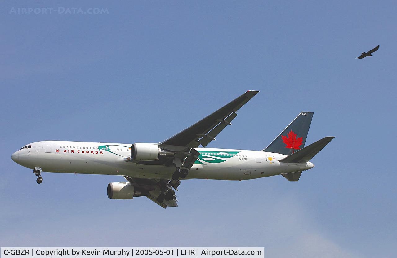 C-GBZR, 1992 Boeing 767-38E/ER C/N 25404, One bird in, one out.