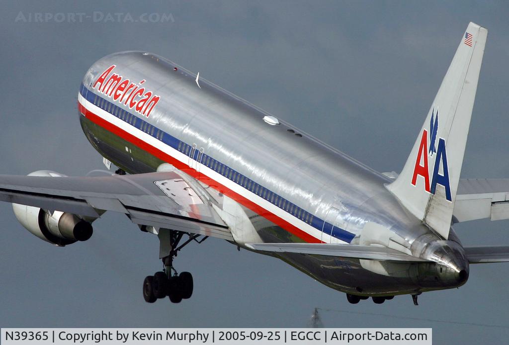 N39365, 1988 Boeing 767-323 C/N 24046, Shiny 767 departing 24L.