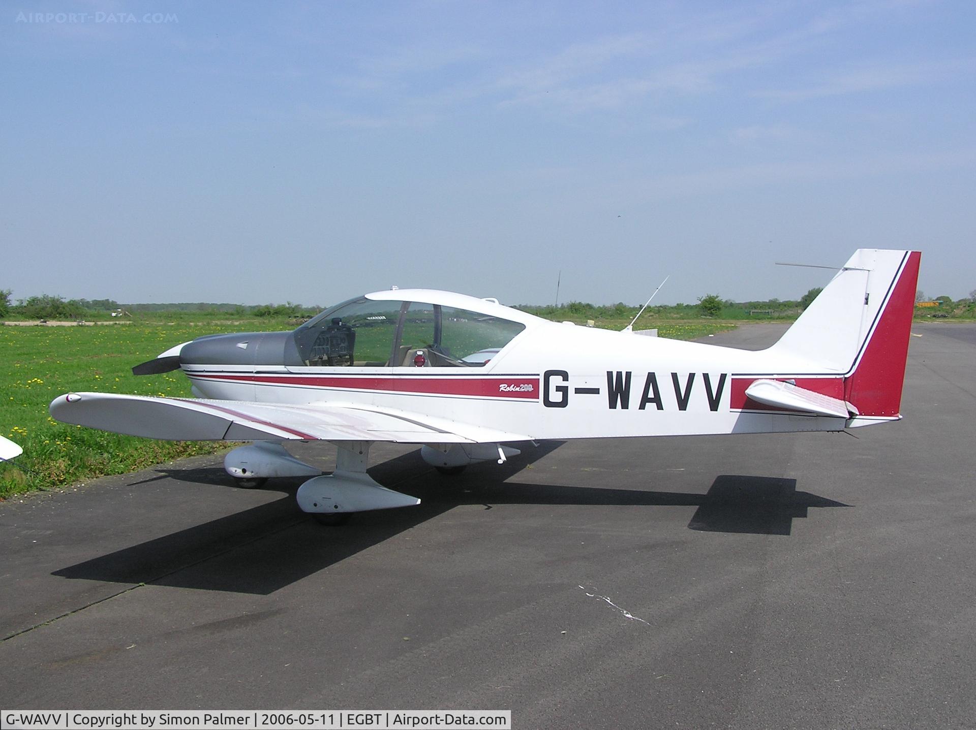 G-WAVV, 1995 Robin HR-200-120B C/N 291, Robin HR200 waits on the line at Turweston