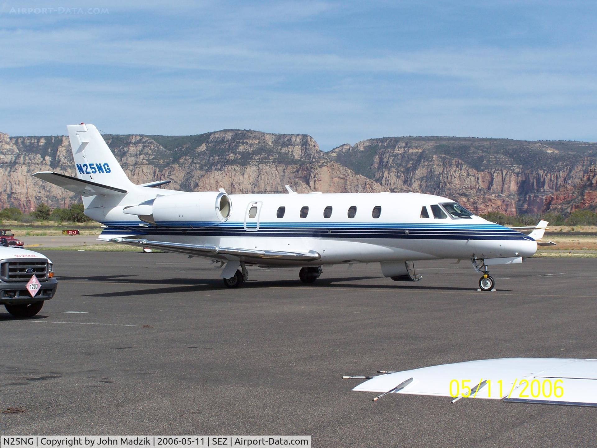 N25NG, 2002 Cessna 560XL Citation Excel C/N 560-5250, Sedona Airport