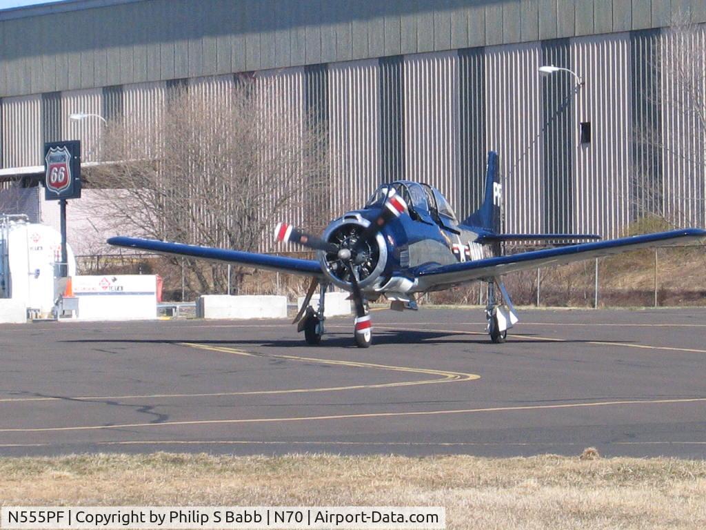 N555PF, 1954 North American T-28B Trojan C/N 200-336 (138265), warming up prior to departure for sun'n'fun 2006