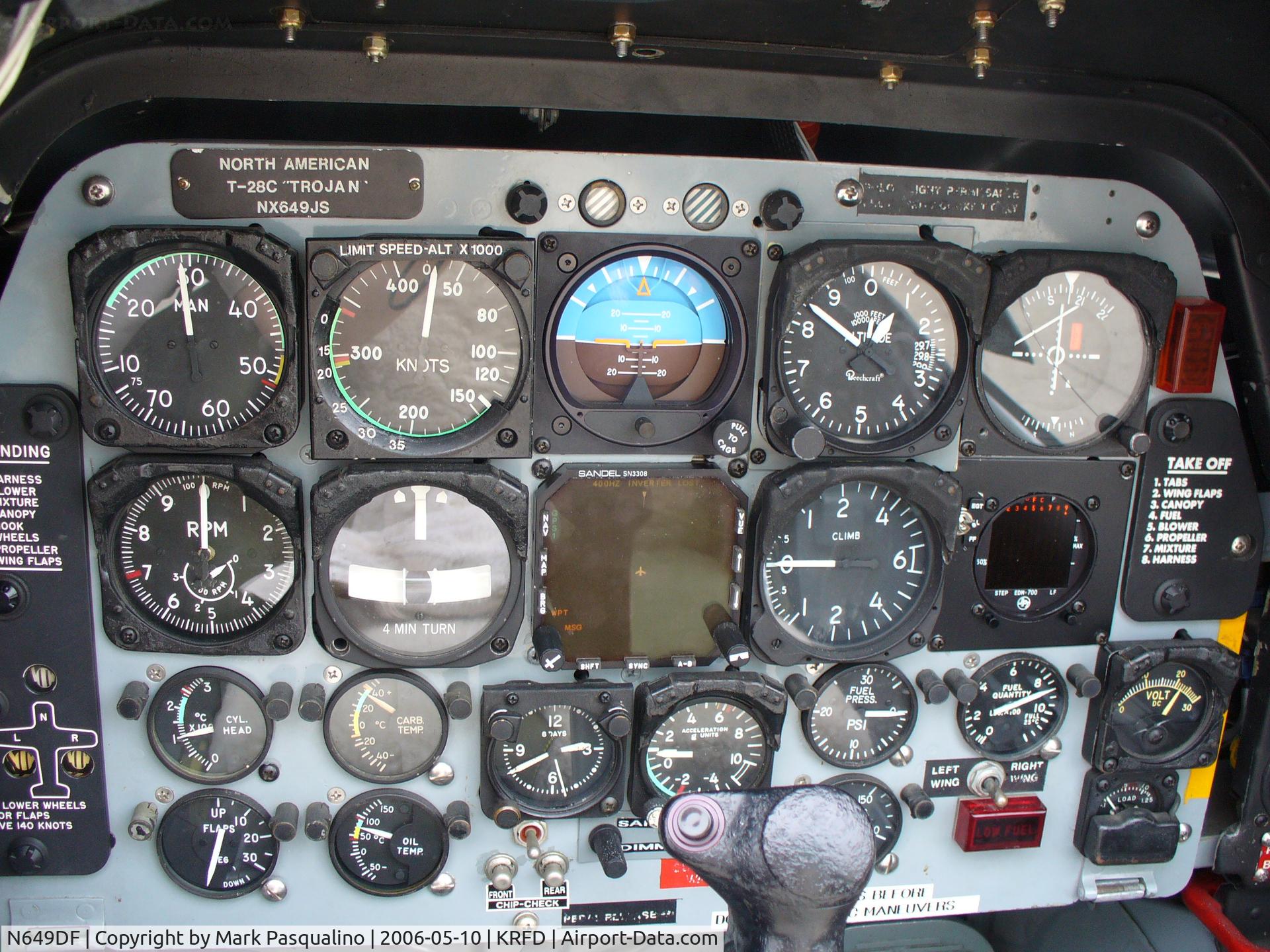 N649DF, 1957 North American T-28C Trojan C/N 226-226 (140649), North American T-28C