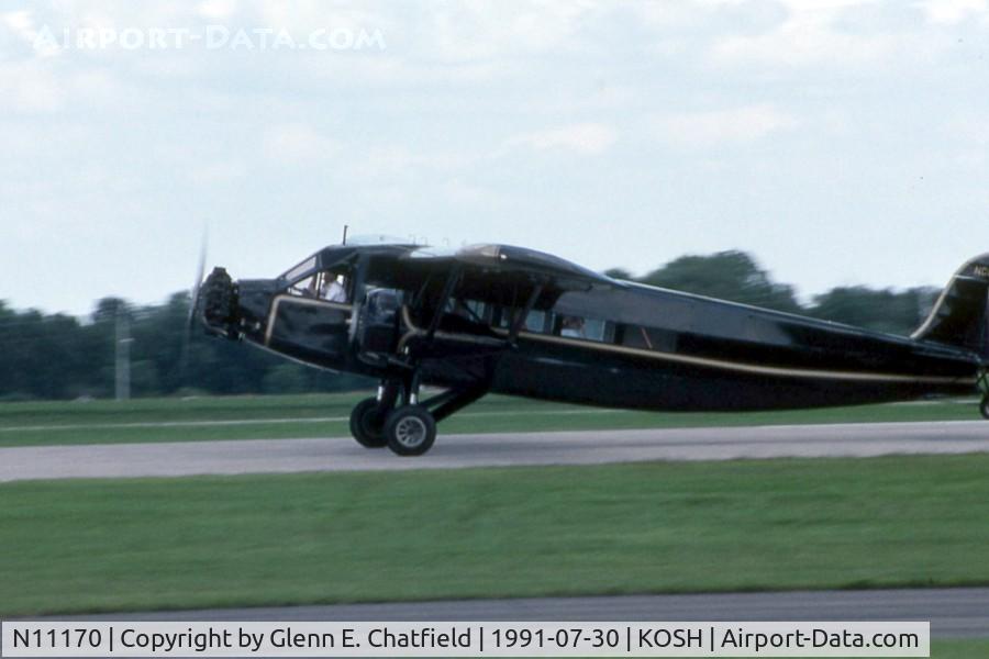 N11170, 1931 Stinson SM-6000-B C/N 5023, Taking the runway at the EAA Fly In
