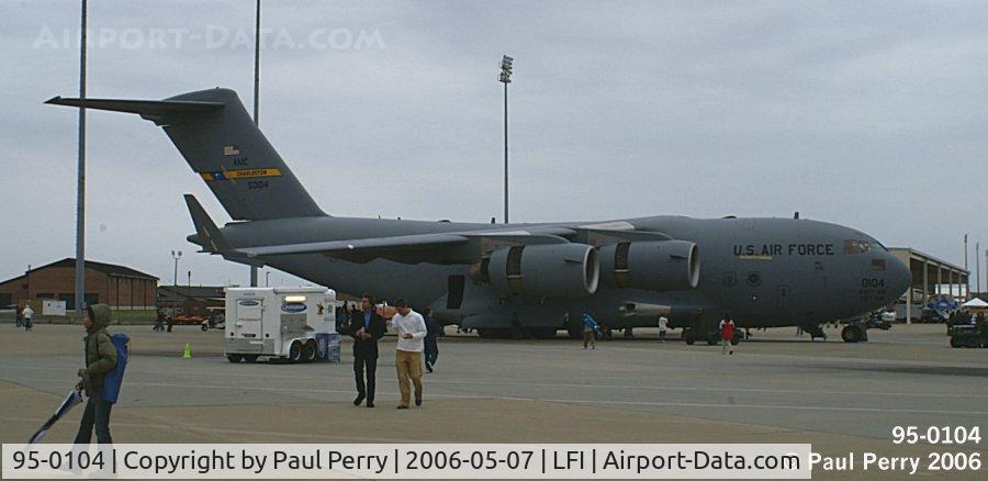95-0104, 1995 McDonnell Douglas C-17A Globemaster III C/N P-29, Resplendent on the ramp.