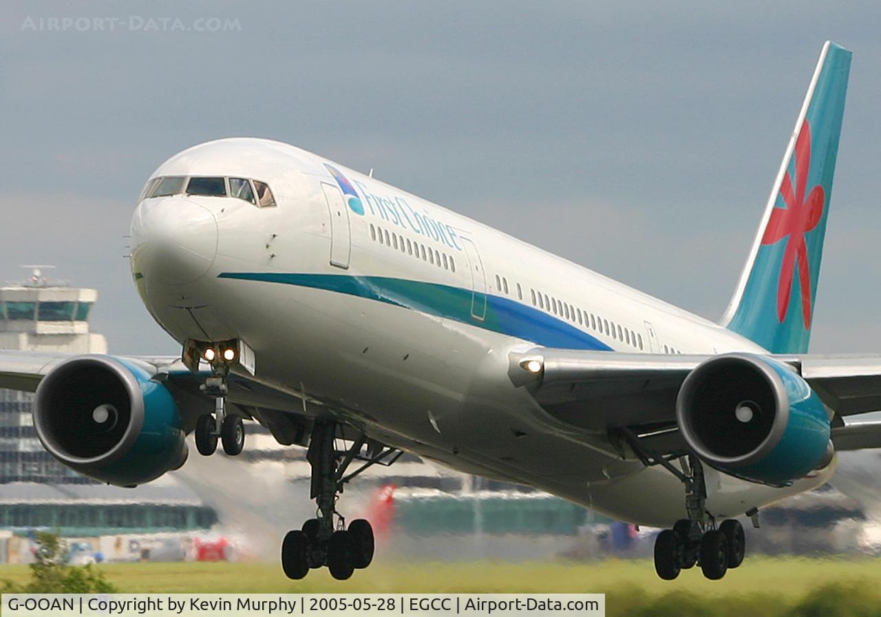 G-OOAN, 1993 Boeing 767-39H C/N 26256, Close up on take off.