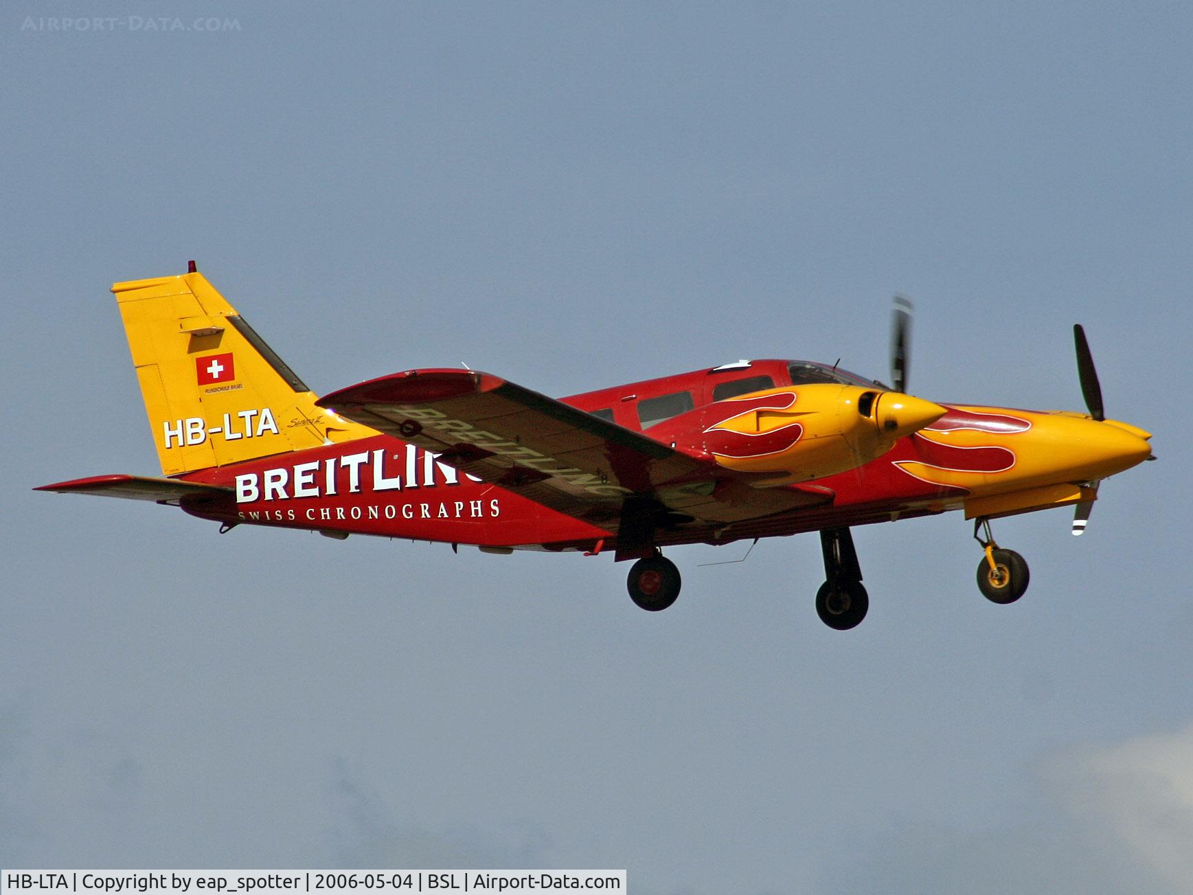 HB-LTA, 1980 Piper PA-34-200T Seneca II C/N 34-8070122, Emergency-landing on runway 16 with one engine only