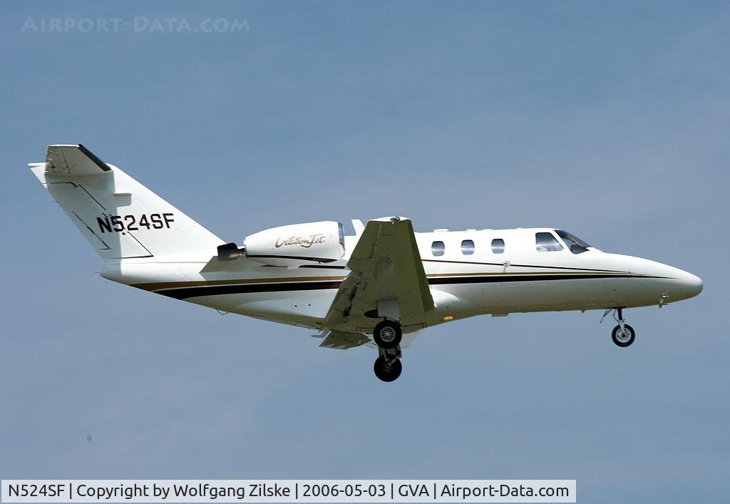 N524SF, 1998 Cessna 525 CitationJet CJ1 C/N 525-0240, visitor