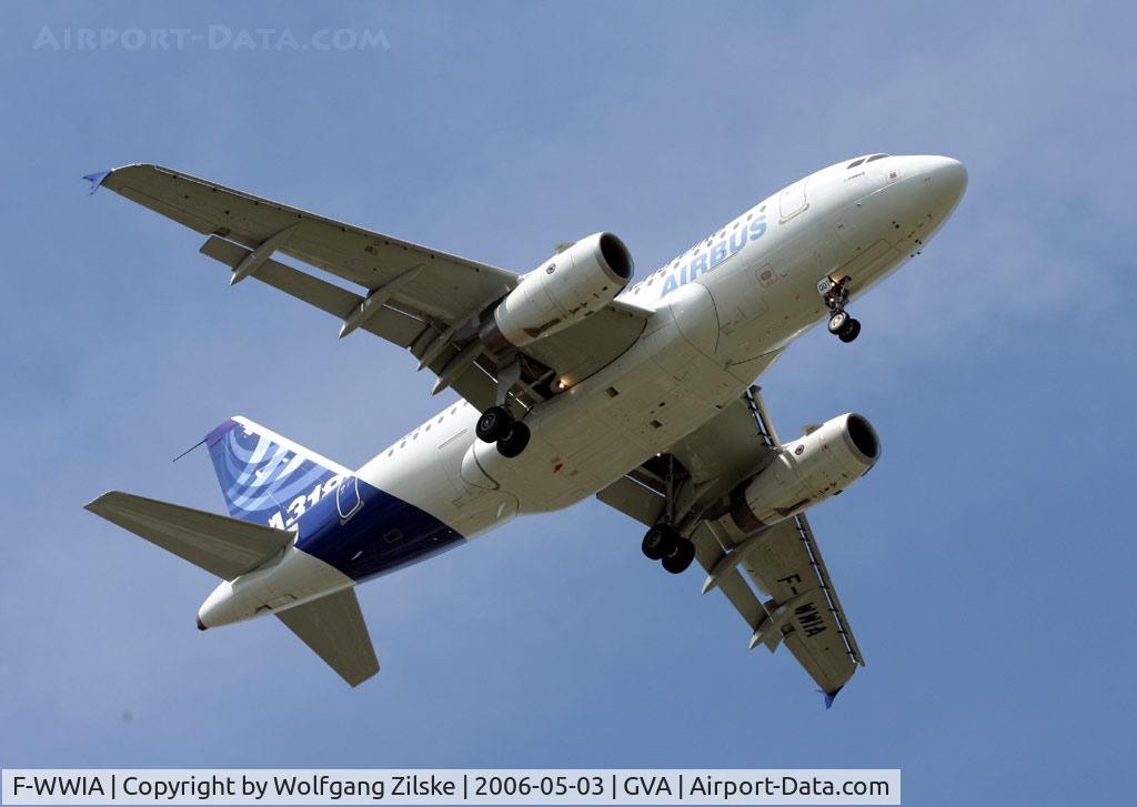 F-WWIA, 2001 Airbus A318-122 C/N 1599, visitor