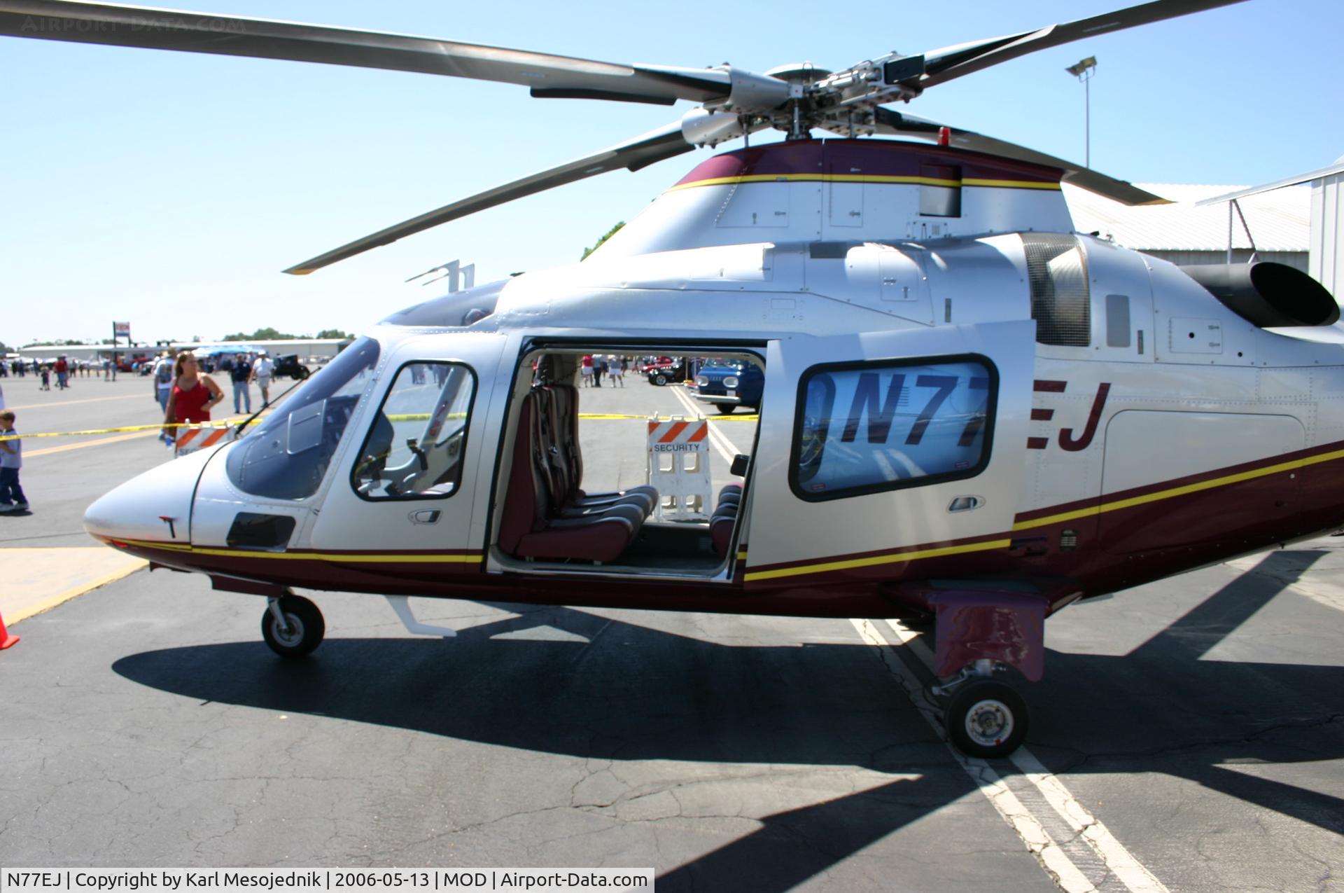 N77EJ, 2002 Agusta A-109E C/N 11140, Agusta SPA A109E