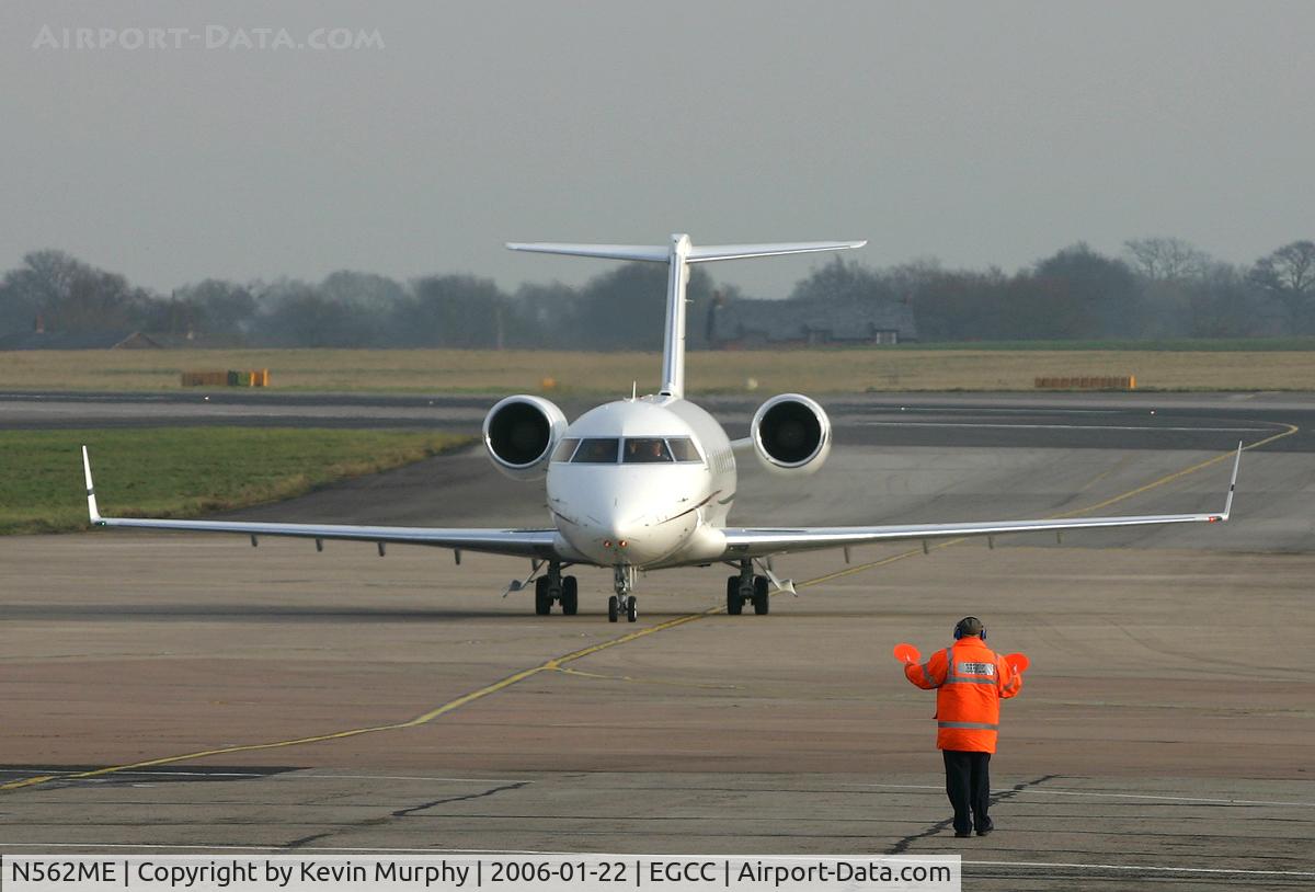 N562ME, 2003 Bombardier Challenger 604 (CL-600-2B16) C/N 5562, Being directed to a parking slot.