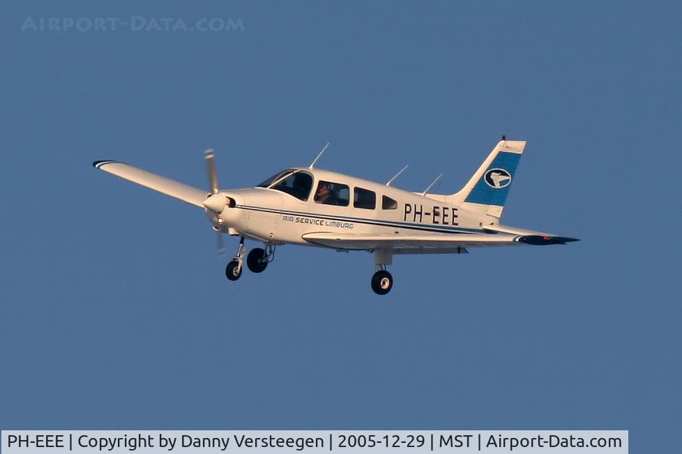 PH-EEE, Piper PA-28-161 C/N 28-8316088, .