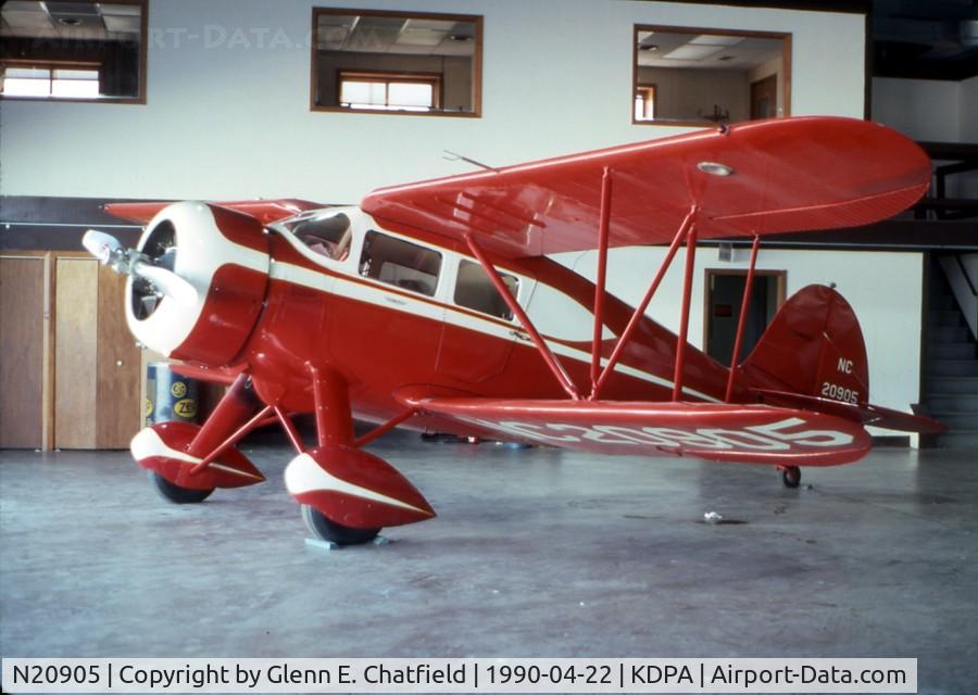 N20905, 1939 Waco YKS-7 C/N 5222, In the Ross hangar