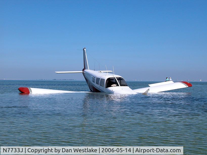 N7733J, 1969 Piper PA-32-260 Cherokee Six Cherokee Six C/N 32-1136, Downed Piper taken from kayak near Moses Hole Tampa Bay