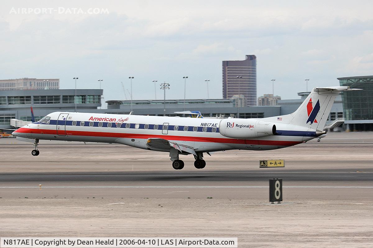 N817AE, 2002 Embraer ERJ-140LR (EMB-135KL) C/N 145554, American Eagle N817AE (FLT EGF105) arriving on RWY 25L after a 48 minute flight from Los Angeles Int'l (KLAX).