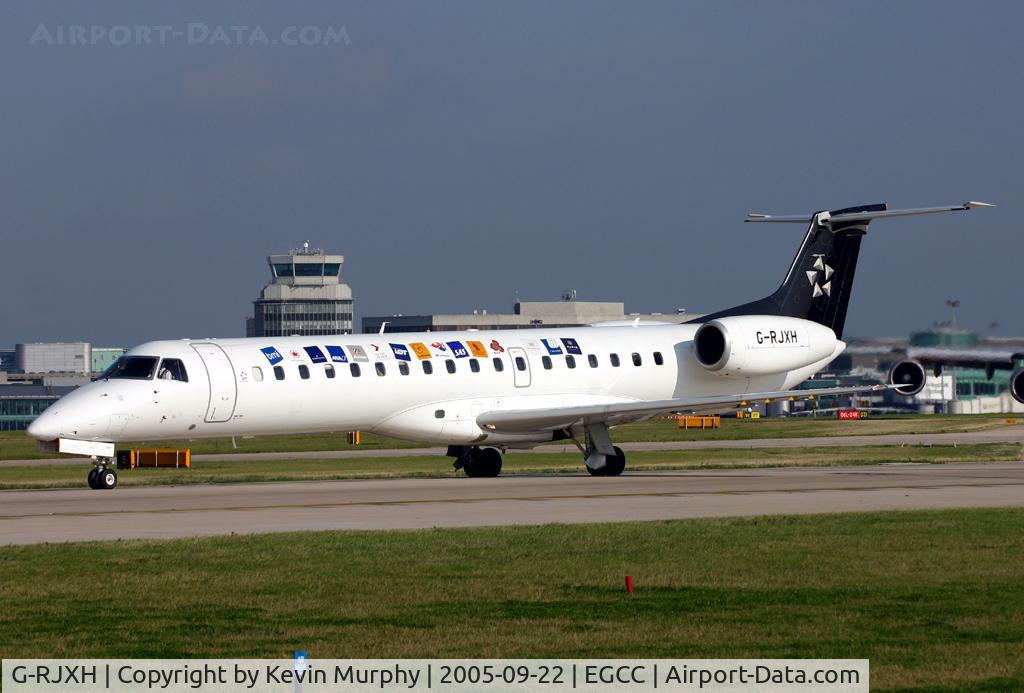 G-RJXH, 2001 Embraer EMB-145EP (ERJ-145EP) C/N 145442, Waiting at the threshold.