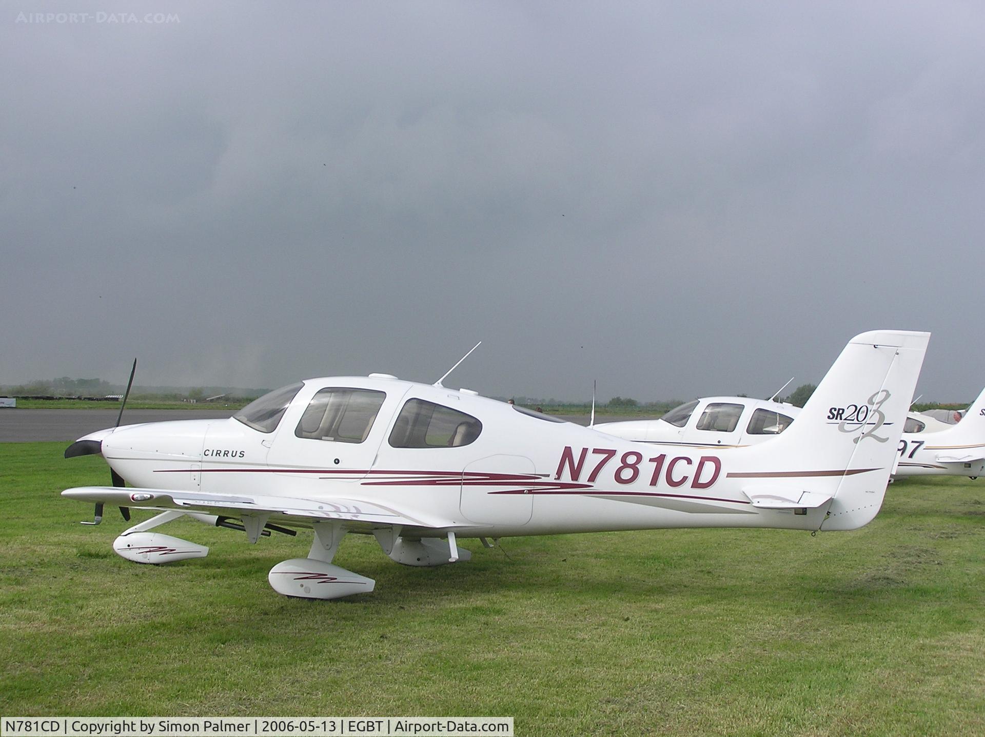 N781CD, 2004 Cirrus SR20 G2 C/N 1423, Cirrus visiting Turweston