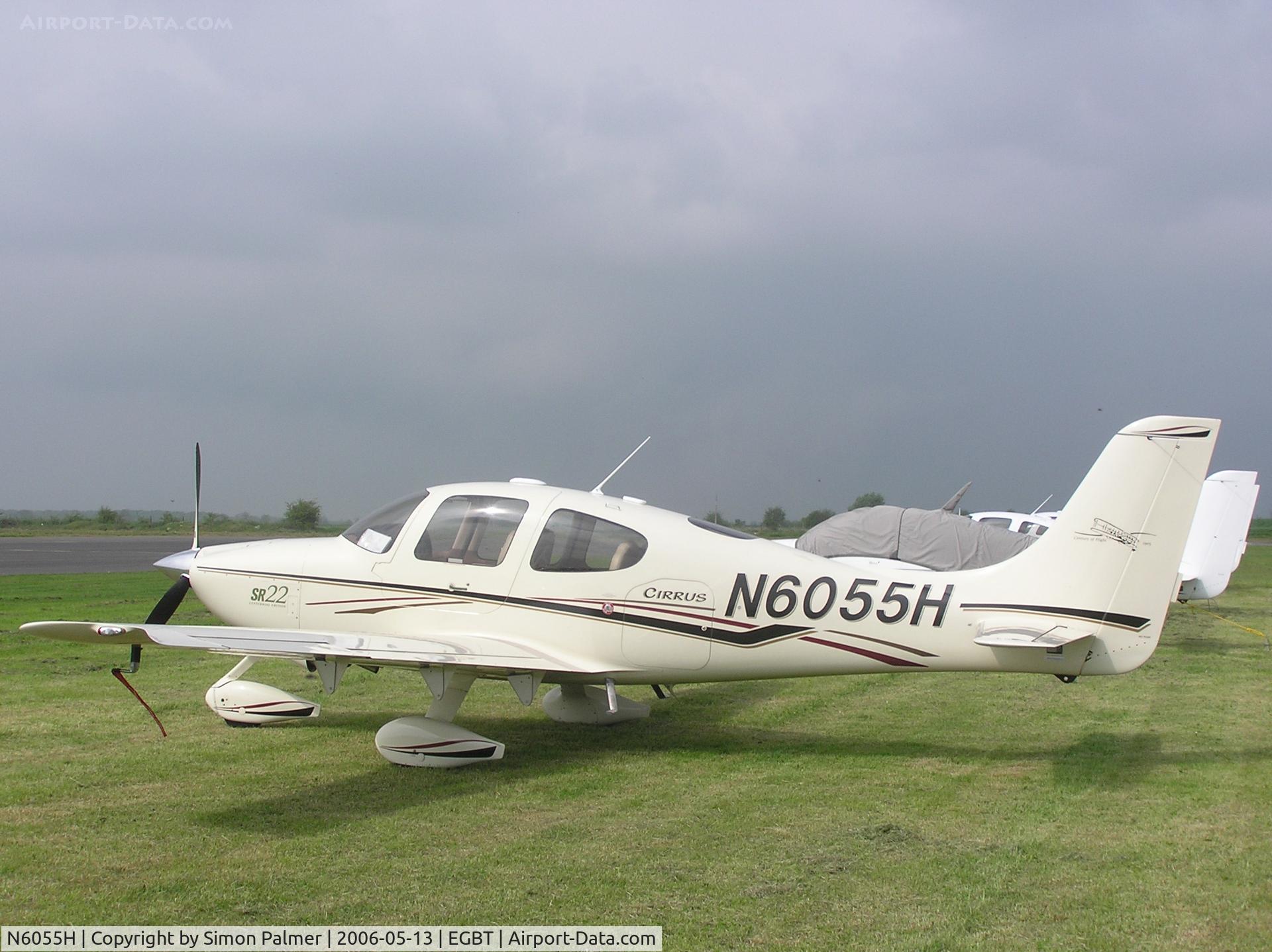N6055H, Bell 407 C/N 53372, Cirrus visiting Turweston