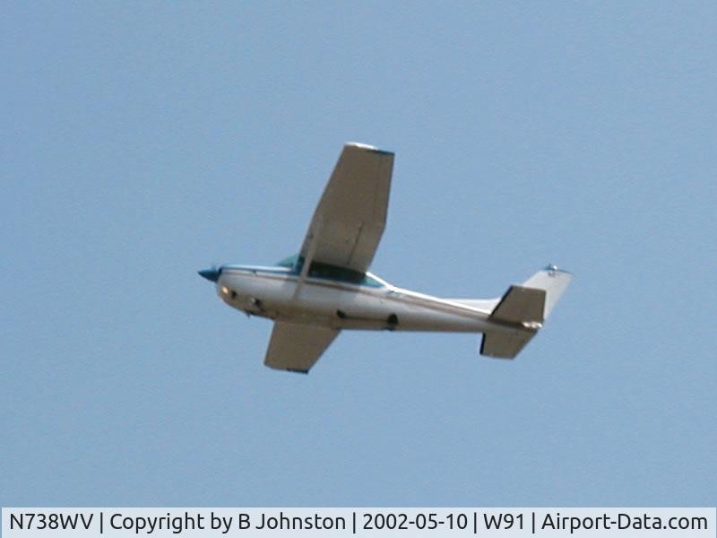 N738WV, 1979 Cessna TR182 Turbo Skylane RG C/N R18200971, Departure off Smith Moutain Lake