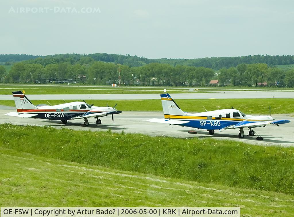 OE-FSW, 1999 Piper PA-34-220T Seneca V C/N 34-49135,  Piper PA-34-220T Seneca V - Steirische Motorflugunio & SP-KBG Air Polonia