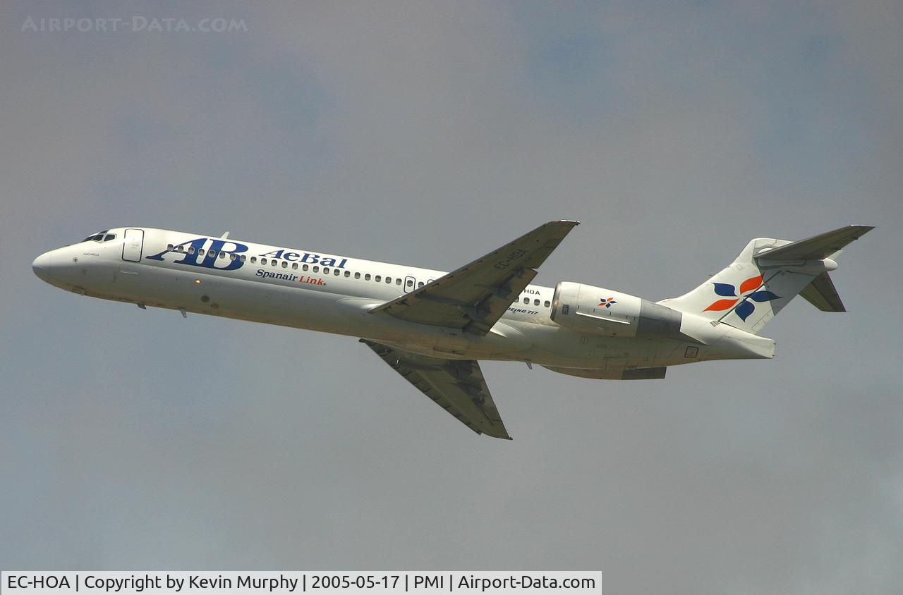 EC-HOA, 2000 Boeing 717-2CM C/N 55061, Bursting out of Palma, Mallorca.