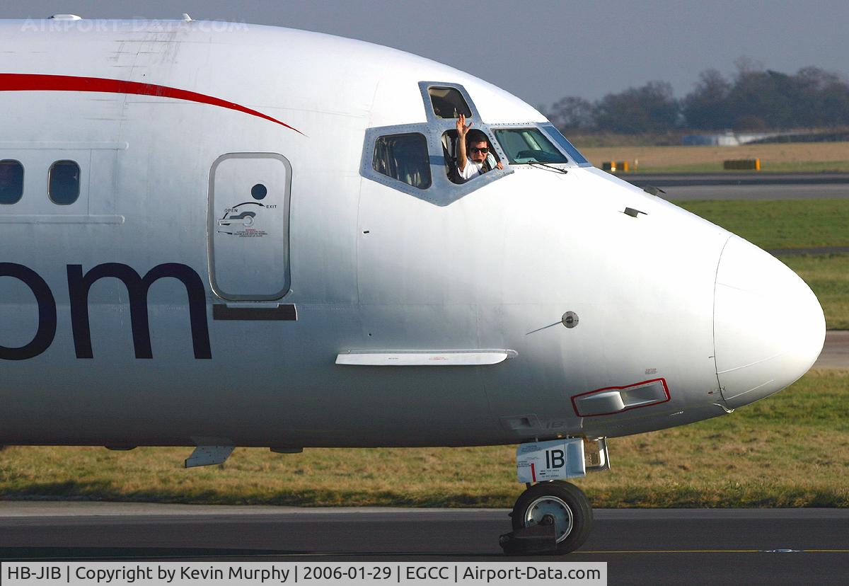 HB-JIB, 1996 McDonnell Douglas MD-90-30 C/N 53553, A very happy F/O.