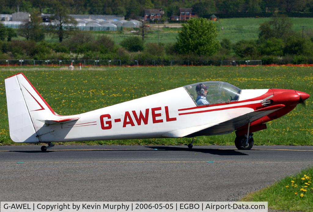 G-AWEL, 1968 Sportavia-Putzer Fournier RF-4D C/N 4077, Strange looking single wheel aircraft at Wolverhampton.