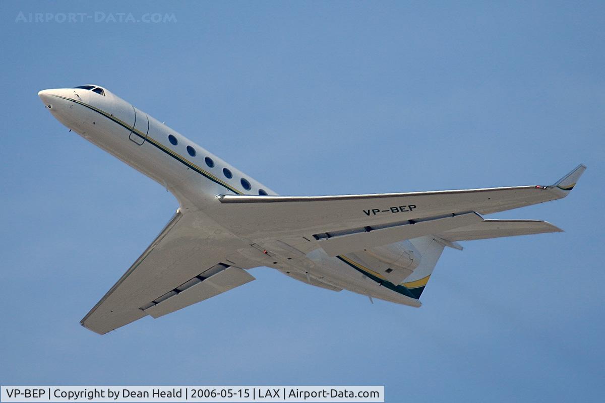 VP-BEP, 2001 Gulfstream Aerospace G-V C/N 636, Gulfstream Aerospace G-V VP-BEP, c/n 636 - departing LAX RWY 25L enroute to Norman Y Mineta San Jose Int'l (KSJC) - San Jose, California.