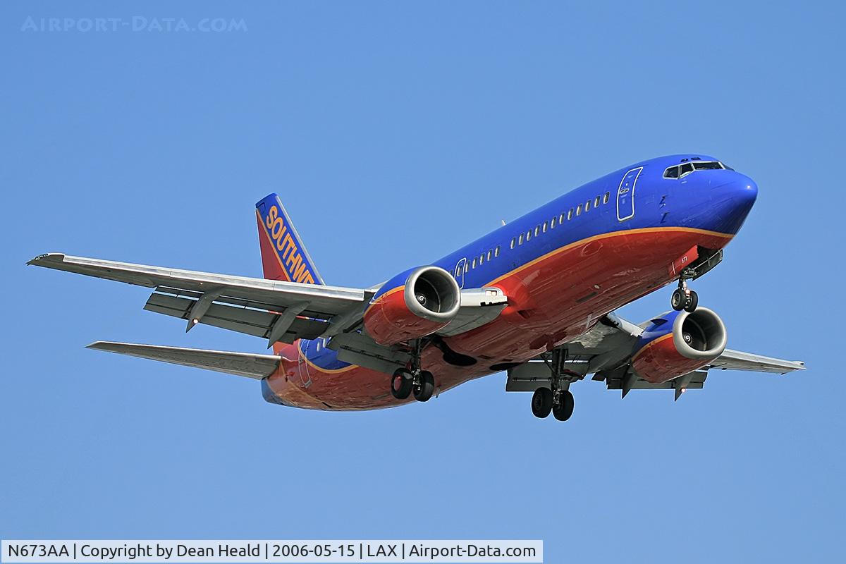 N673AA, 1985 Boeing 737-3A4 C/N 23251, Southwest Airlines N673AA (FLT SWA236) from Sacramento Int'l (KSMF) - Sacramento, California, on final approach to RWY 24R.
