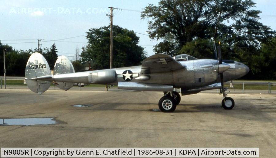 N9005R, 1944 Lockheed P-38M C/N 44-53095, Well-known among the airshow circuit, this was when it was owned by Bill Ross
