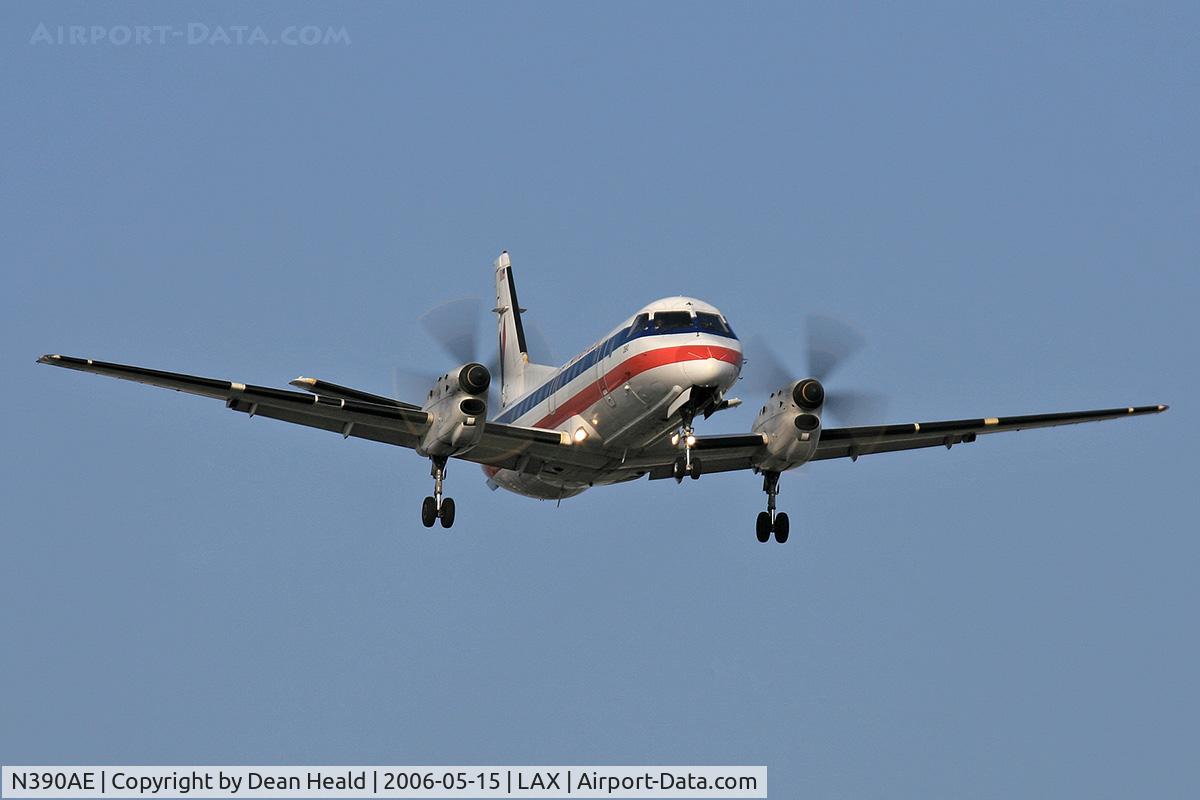 N390AE, 1996 Saab 340B C/N 340B-390, American Eagle N390AE (FLT EGF82) from Santa Barbara Municipal (KSBA) on final approach to RWY 24R.
