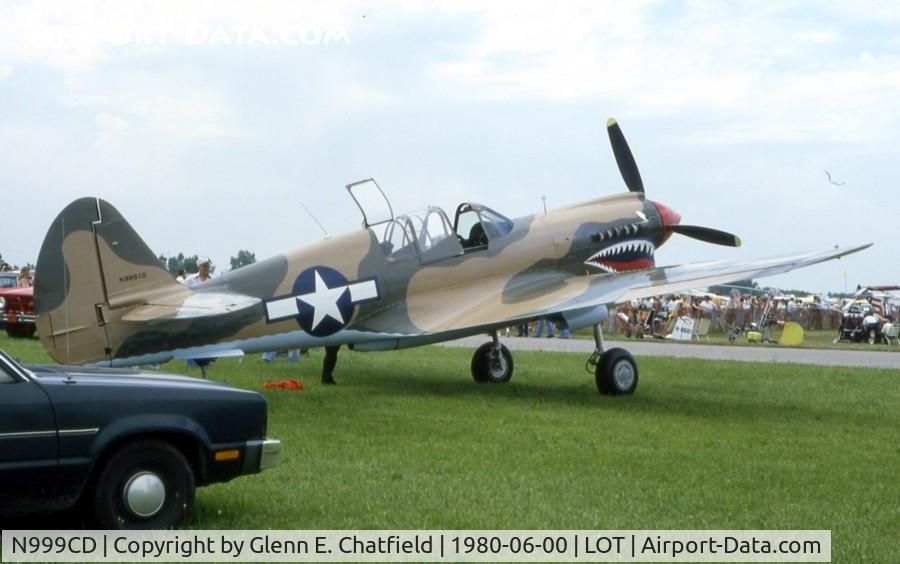 N999CD, 1944 Curtiss P-40N Warhawk C/N 32824, At the air show