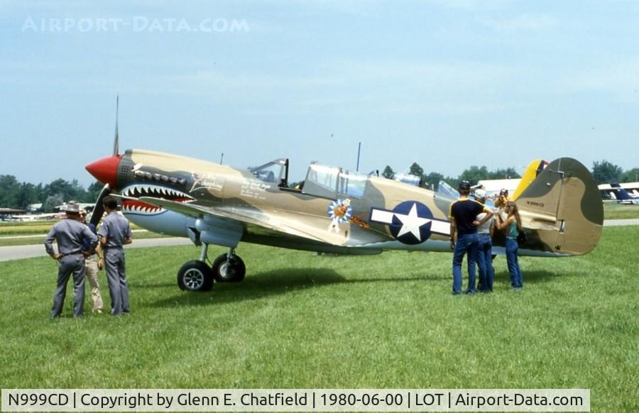 N999CD, 1944 Curtiss P-40N Warhawk C/N 32824, At the air show