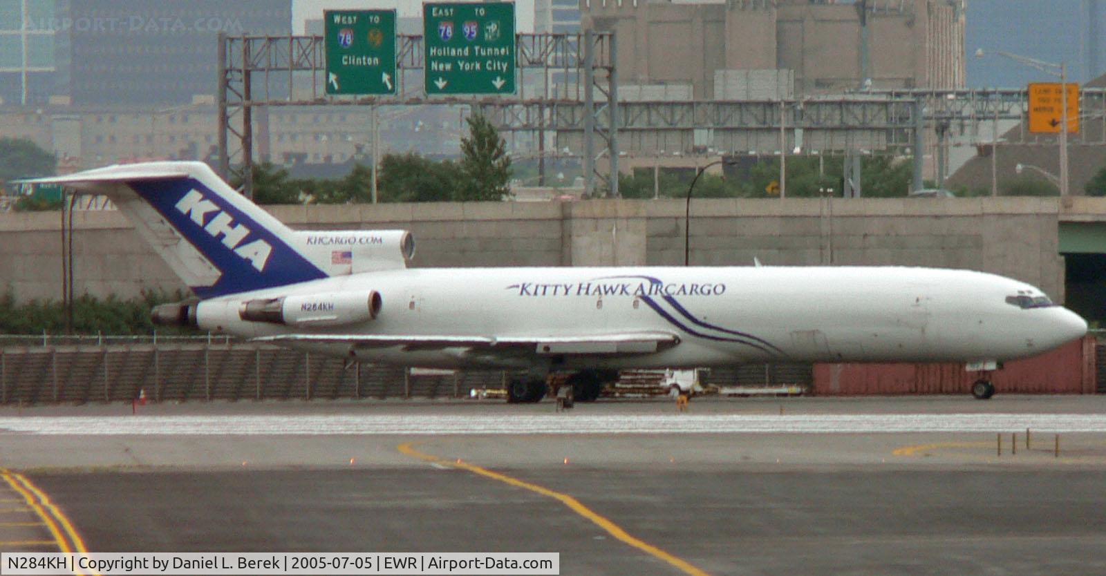 N284KH, 1975 Boeing 727-2J0 C/N 21108, This rare bird, built in 1975, formerly flew with Air Jamaica.  Today she awaits night cargo at Newark International Airport.