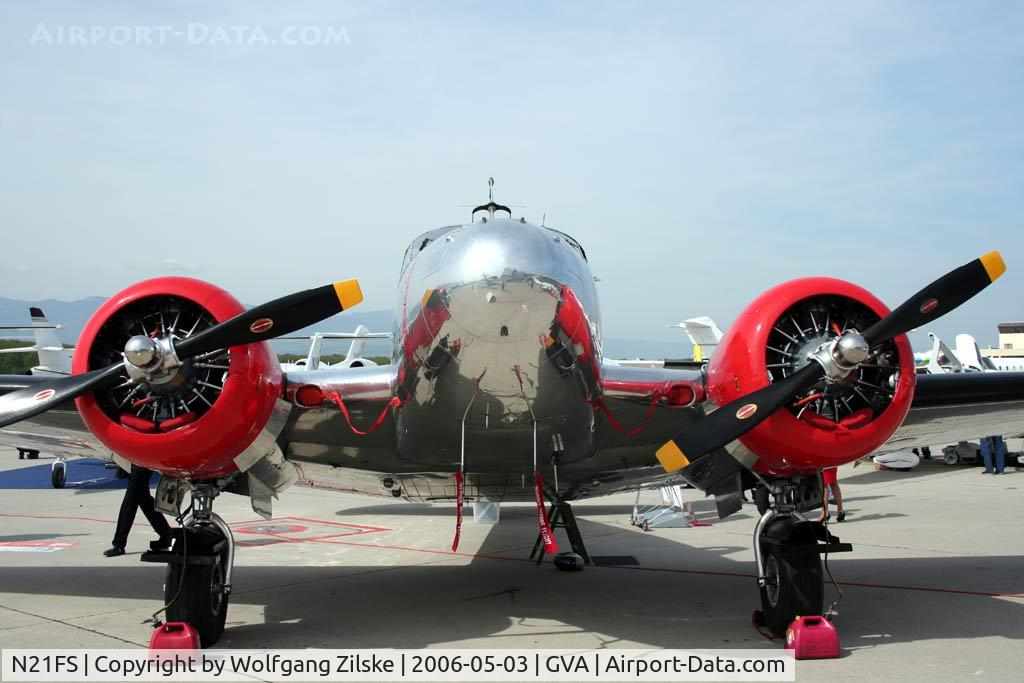 N21FS, 1952 Beech Expeditor 3NM C/N CA-138, static display