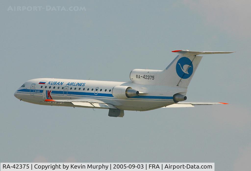 RA-42375, 1990 Yakovlev Yak-42D C/N 4520424914410, Russian old timer