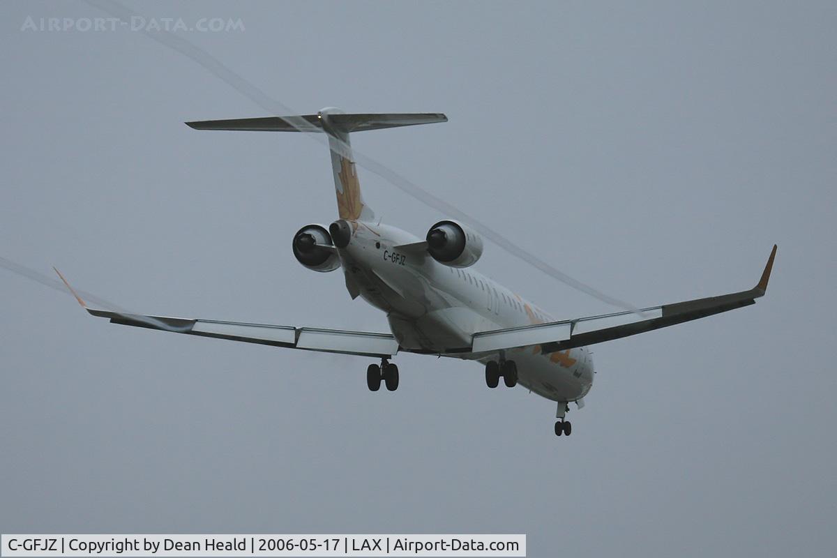 C-GFJZ, 2005 Canadair CRJ-705ER (CL-600-2D15) Regional Jet C/N 15050, Jazz C-GFJZ (FLT JZA8529) from Edmonton Int'l (CYEG) on short-final to RWY 24R.