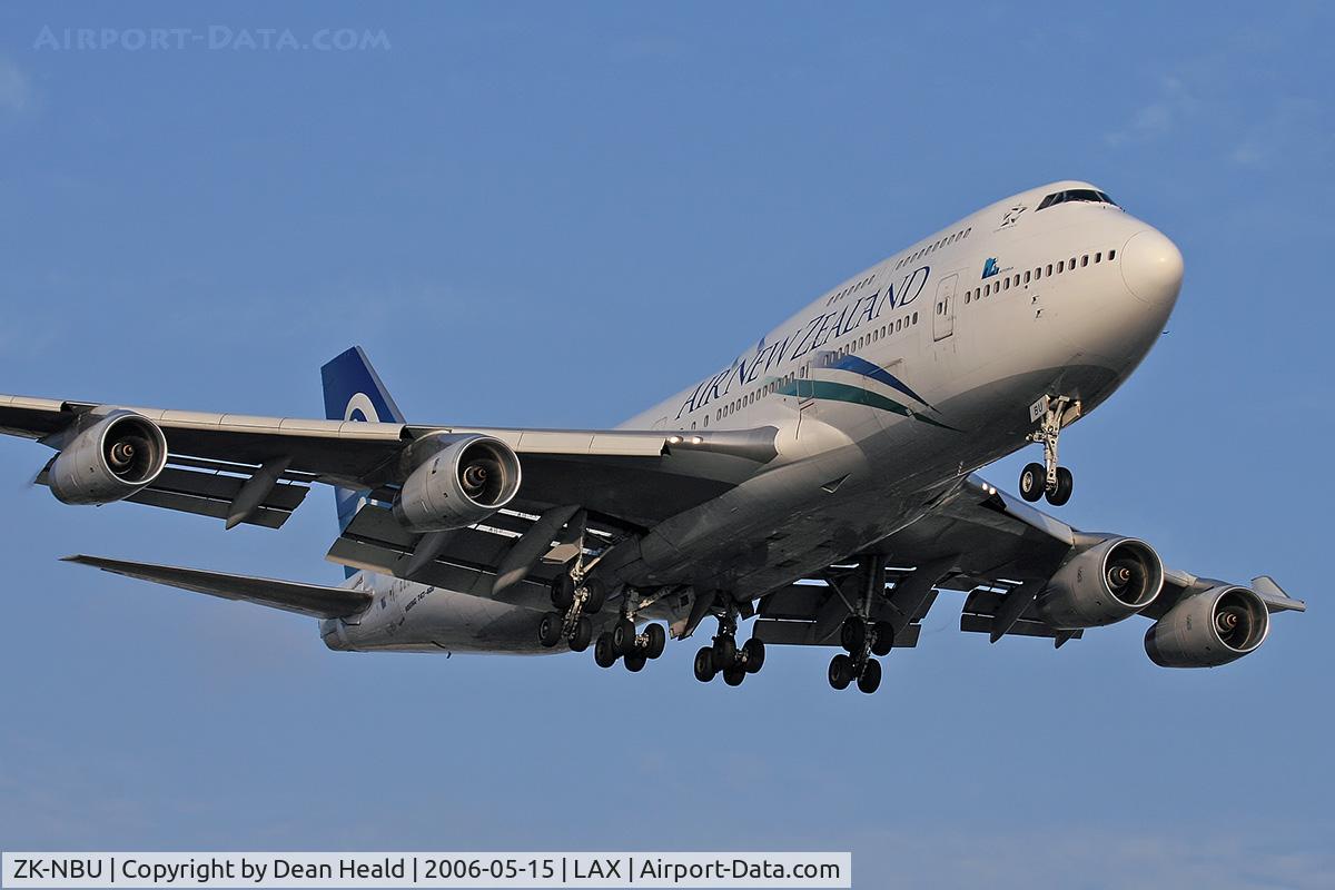 ZK-NBU, 1992 Boeing 747-419 C/N 25605, Air New Zealand ZK-NBU (FLT ANZ1) from Heathrow (EGLL) on short-final to RWY 24R.