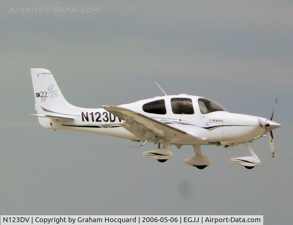 N123DV, 2005 Cirrus SR22 GTS C/N 1313, Cirrus SR.22