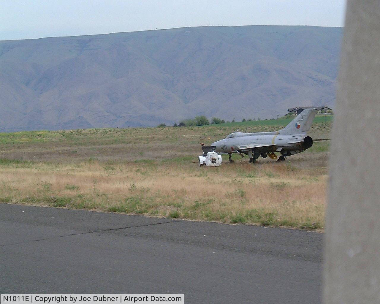 N1011E, Mikoyan-Gurevich MiG-21F-13 C/N 1011, $24730