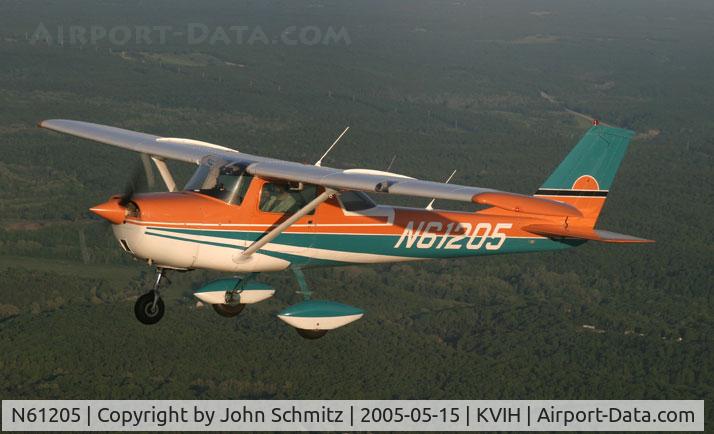 N61205, 1969 Cessna 150J C/N 15070886, In flight over Vichy, MO