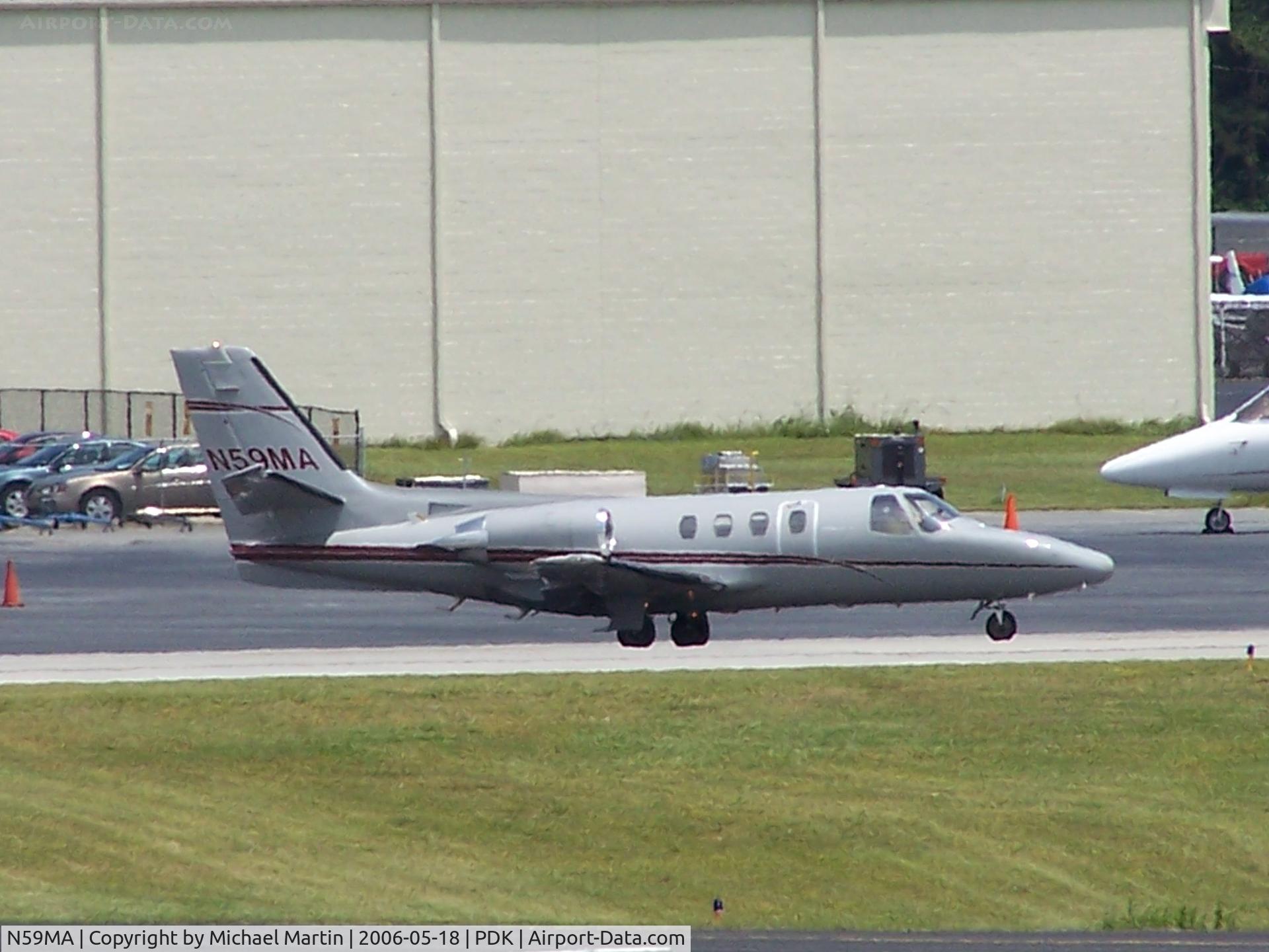 N59MA, 1977 Cessna 501 Citation I/SP C/N 501-0050, Taxing from Signature Air
