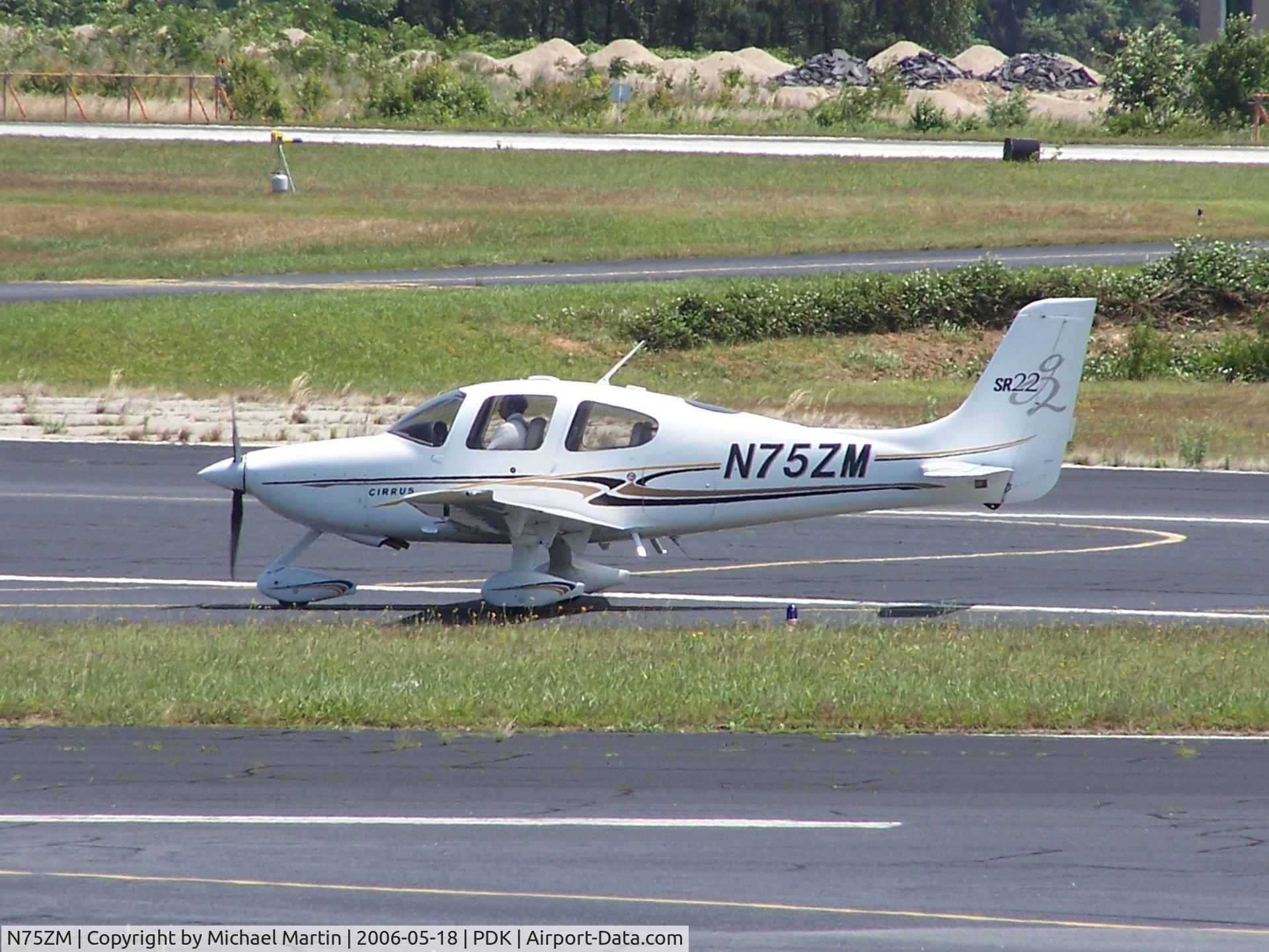 N75ZM, 2004 Cirrus SR22 G2 C/N 1045, Taxing back from flight