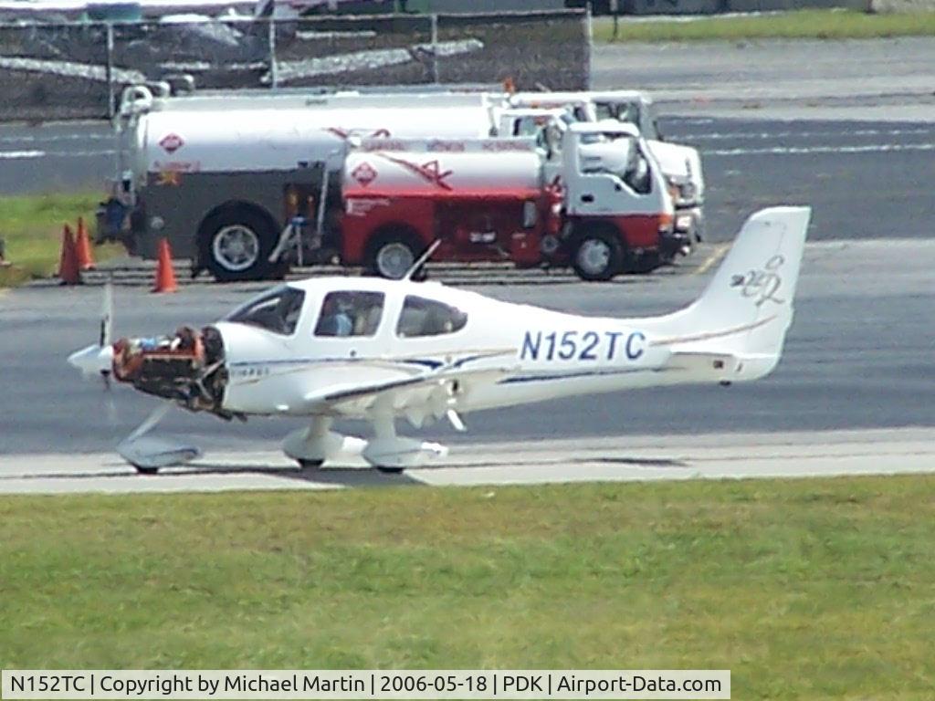 N152TC, 2004 Cirrus SR22 C/N 0959, Taxing back from run ups.