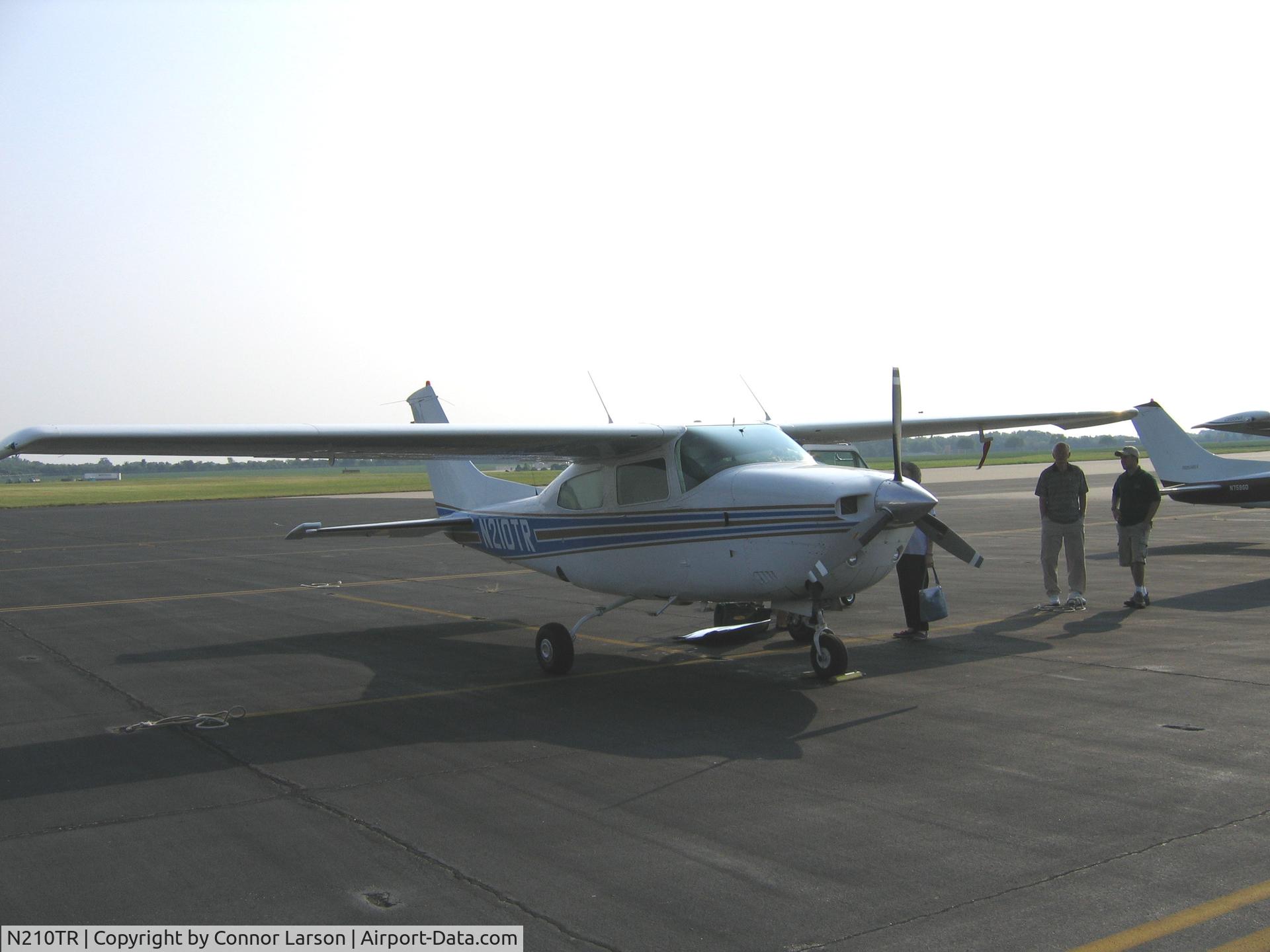 N210TR, 1977 Cessna T210M Turbo Centurion C/N 21061745, N210TR in Waco TX