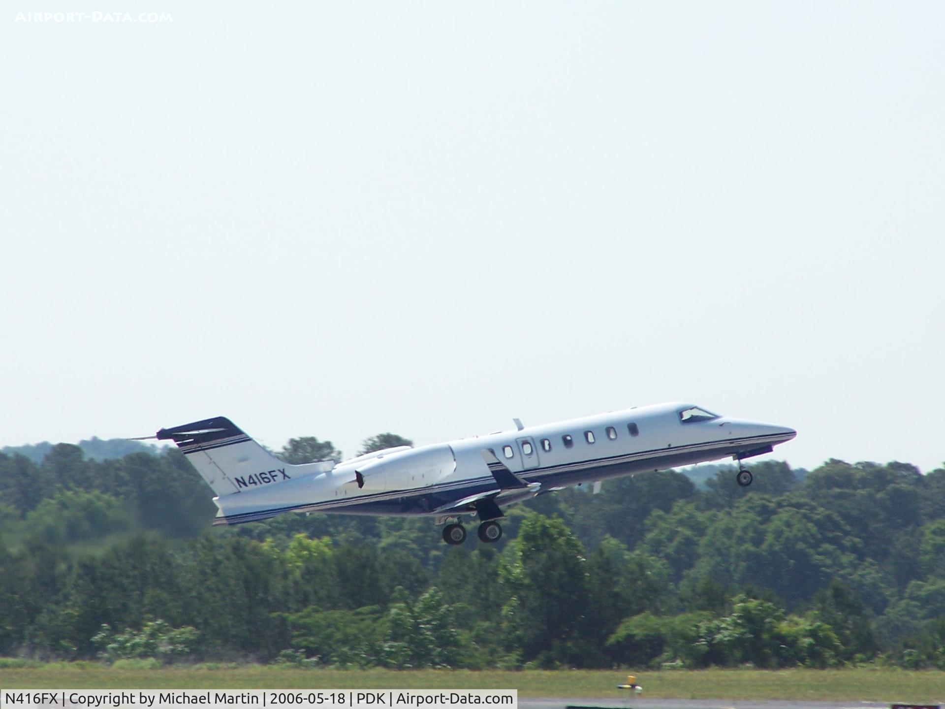 N416FX, 2000 Learjet 45 C/N 113, Departing 20L