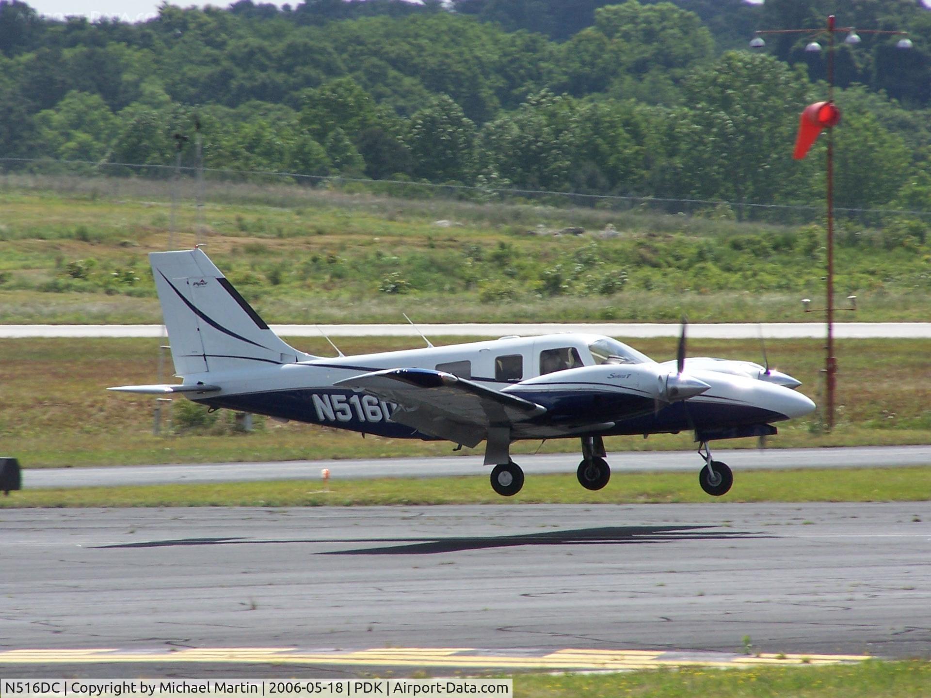 N516DC, 2002 Piper PA-34-220T C/N 3449274, LANDING 20R