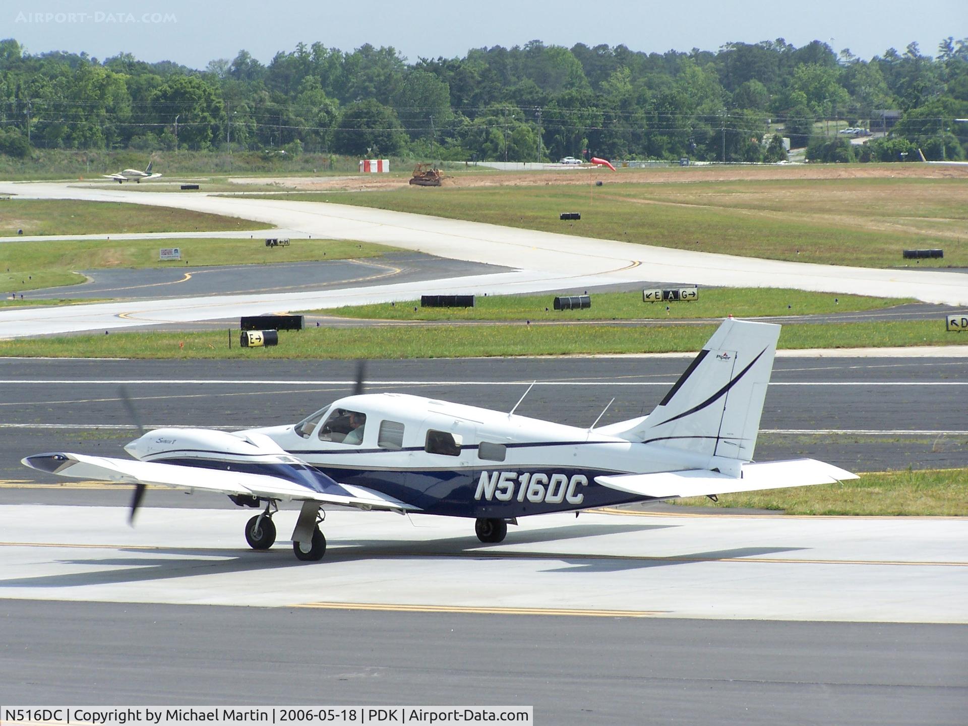 N516DC, 2002 Piper PA-34-220T C/N 3449274, Taxing to 20R